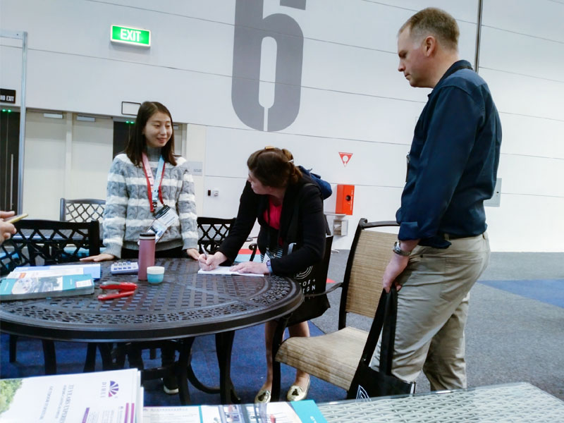 Answer customer questions Answer customer questions