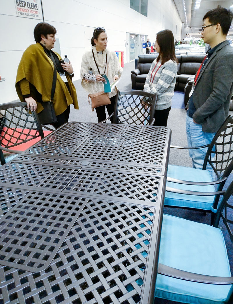 Answer customer questions Answer customer questions