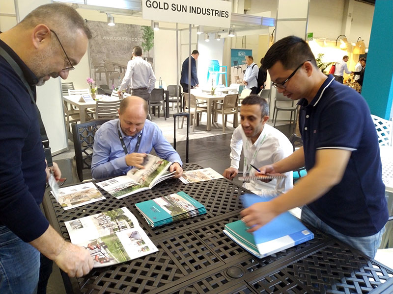 Answer customer questions Answer customer questions