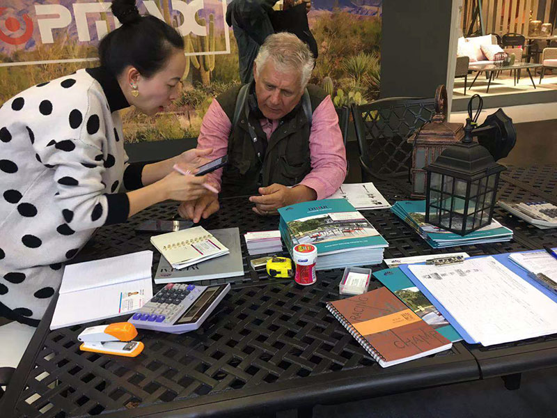 Answer customer questions Answer customer questions