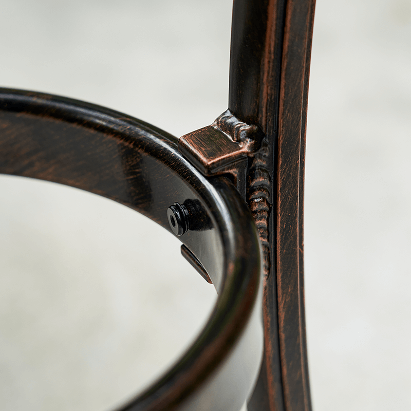 051 Cast Aluminum Round Dining Table