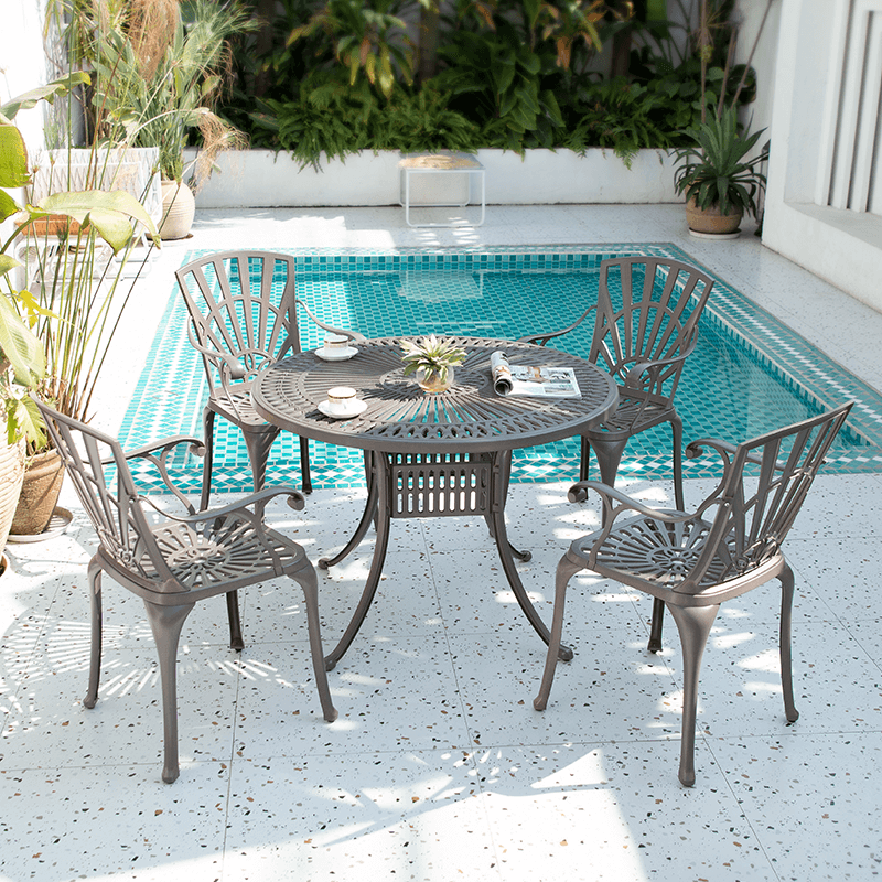 048 Round Dining Table Set